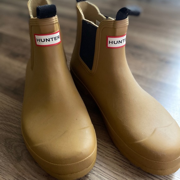 mustard hunter boots